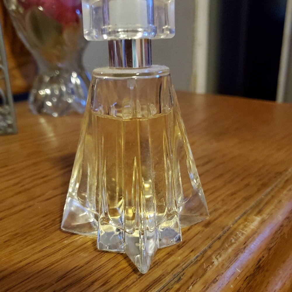 Shania Twain's Starlight eau de toilette spray